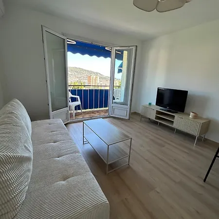 3-room Apartment, Sleeps 6, Sea View Апартаменты Ницца
